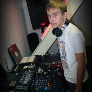 DJ Jenga