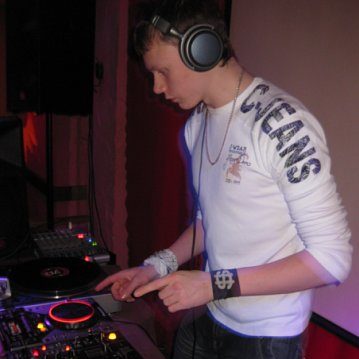 DJ Kaur