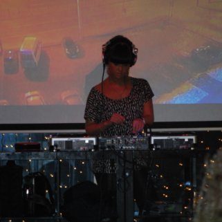 DJ Linda Gross